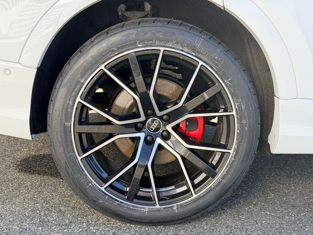 2021 Audi Q8 55 Premium Plus quattro