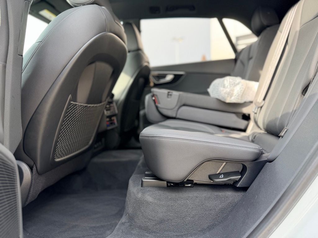 2025 Audi Q8 55 Premium Plus quattro