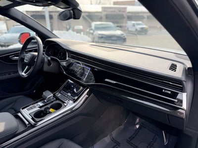 2025 Audi Q8 55 Premium Plus quattro