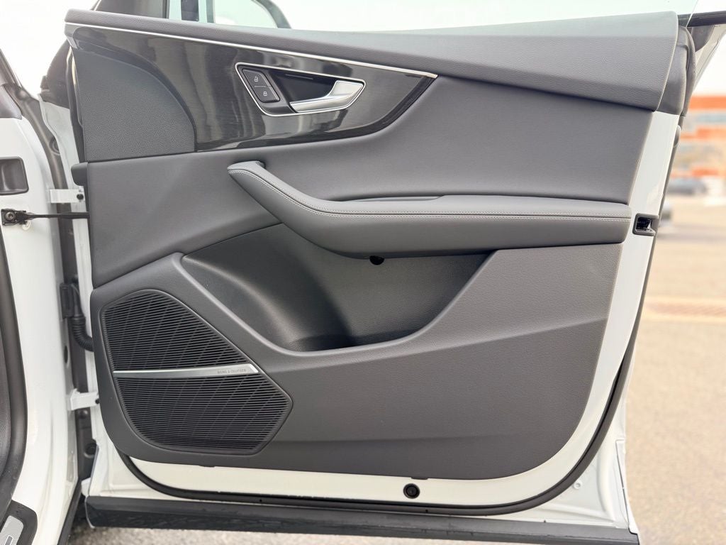 2025 Audi Q8 55 Premium Plus quattro