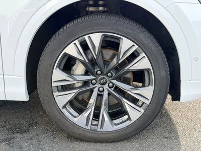 2025 Audi Q8 55 Premium Plus quattro