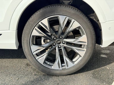 2025 Audi Q8 55 Premium Plus quattro