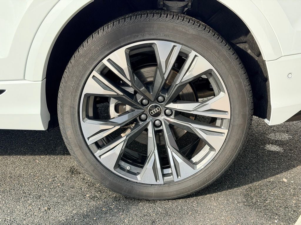 2025 Audi Q8 55 Premium Plus quattro