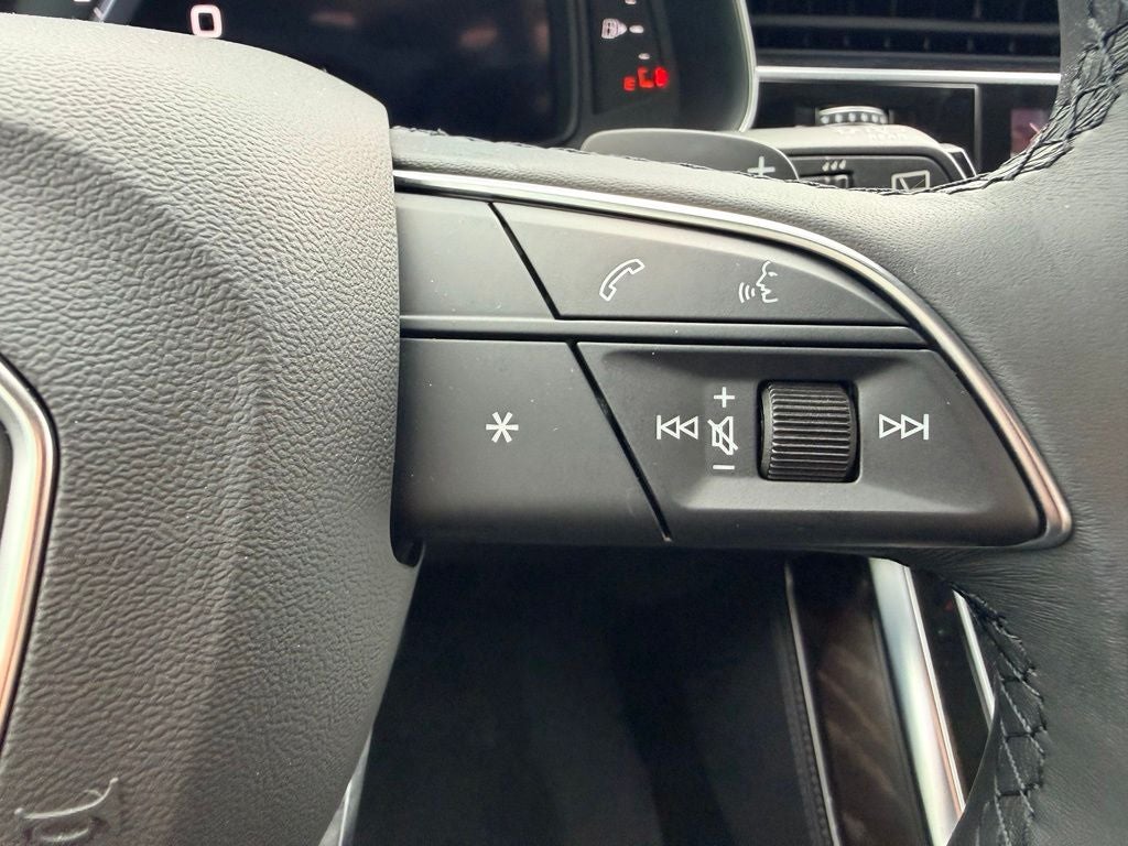 2023 Audi Q8 55 Prestige quattro