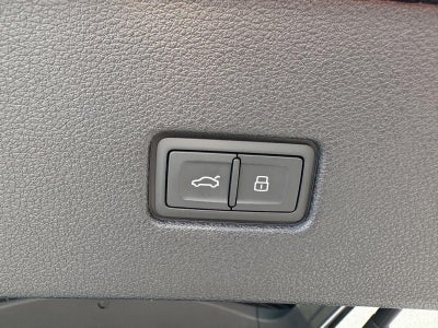 2026 Audi Q8 Prestige