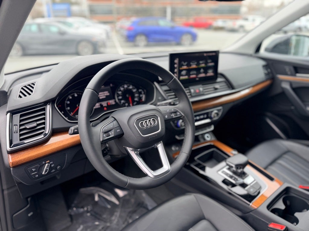 2023 Audi Q5 45 S line Premium quattro