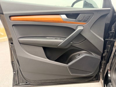 2023 Audi Q5 45 S line Premium quattro