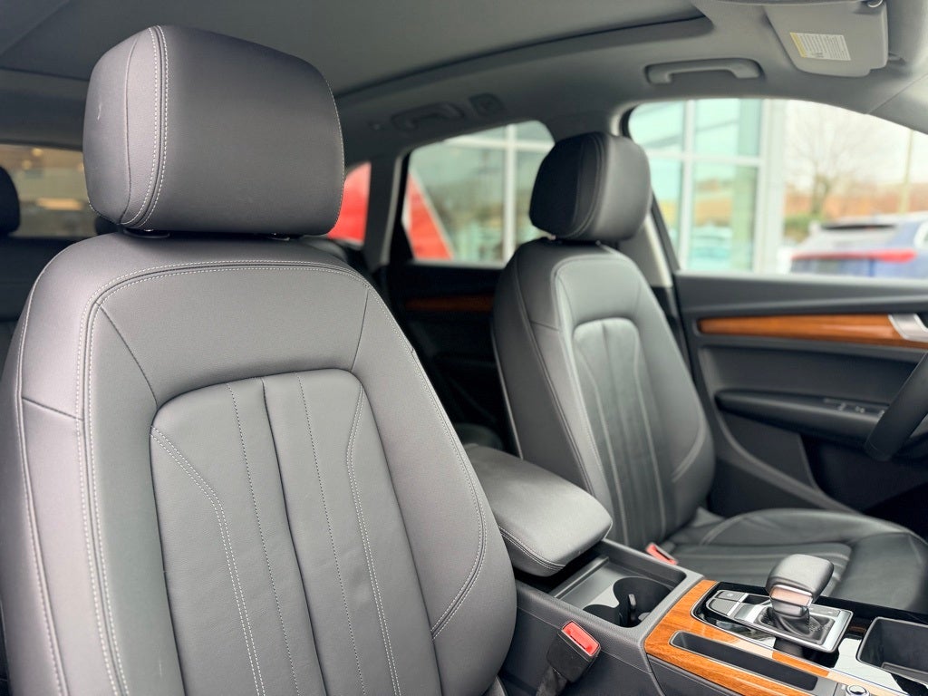 2023 Audi Q5 45 S line Premium quattro