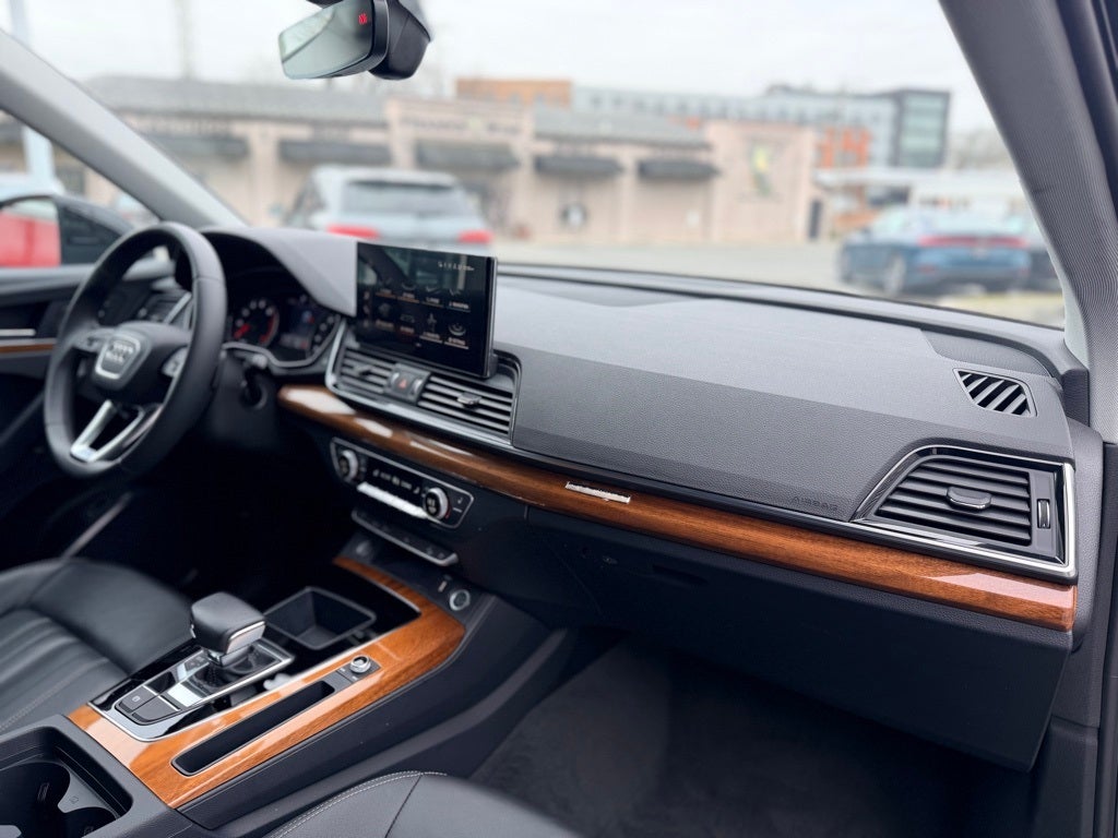 2023 Audi Q5 45 S line Premium quattro