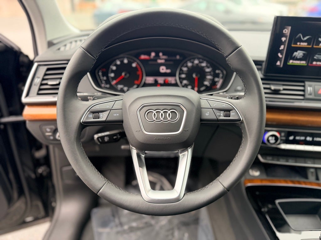 2023 Audi Q5 45 S line Premium quattro