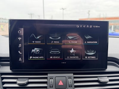 2023 Audi Q5 45 S line Premium quattro