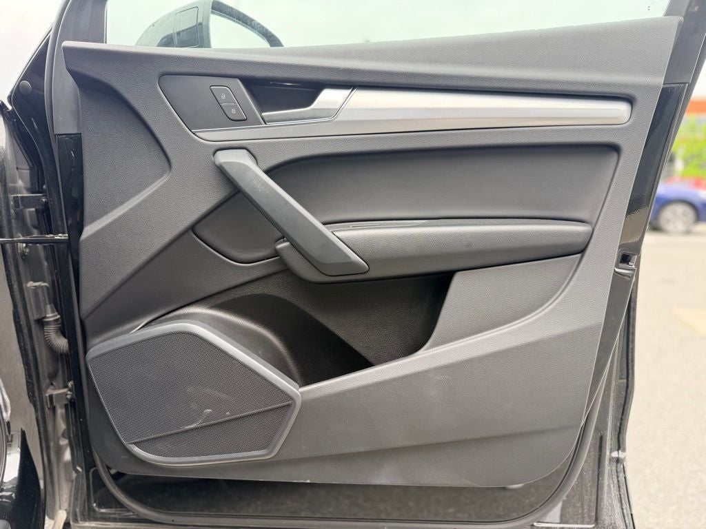 2025 Audi Q5 45 S line Premium quattro