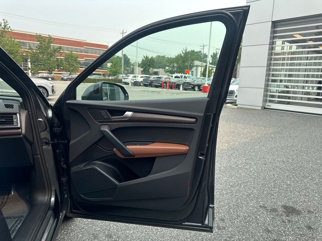 2022 Audi Q5 45 S line Premium quattro