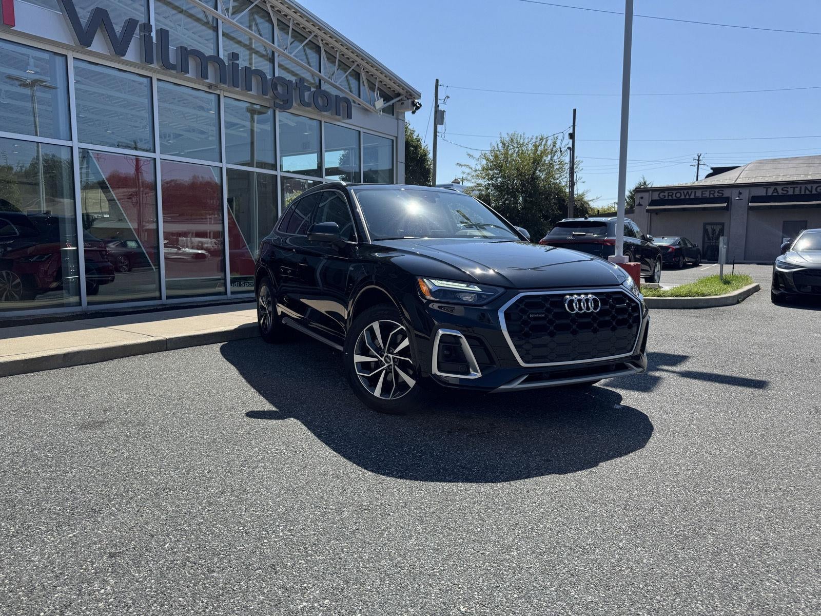 2022 Audi Q5 S line Premium