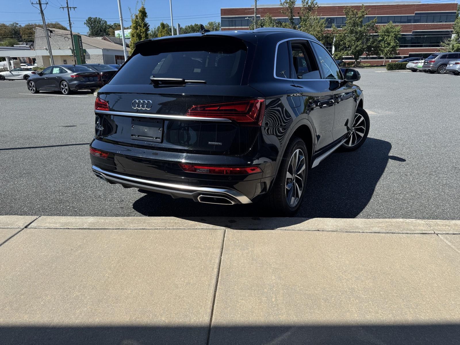 2022 Audi Q5 S line Premium
