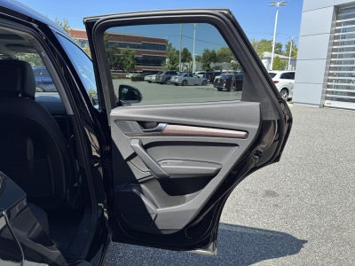 2022 Audi Q5 S line Premium