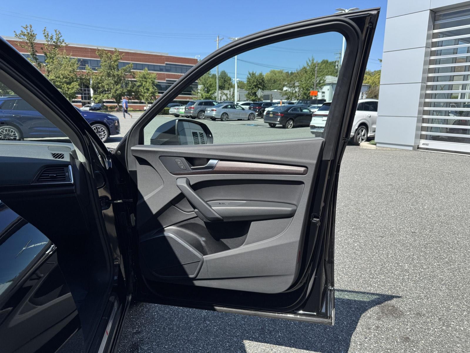 2022 Audi Q5 S line Premium