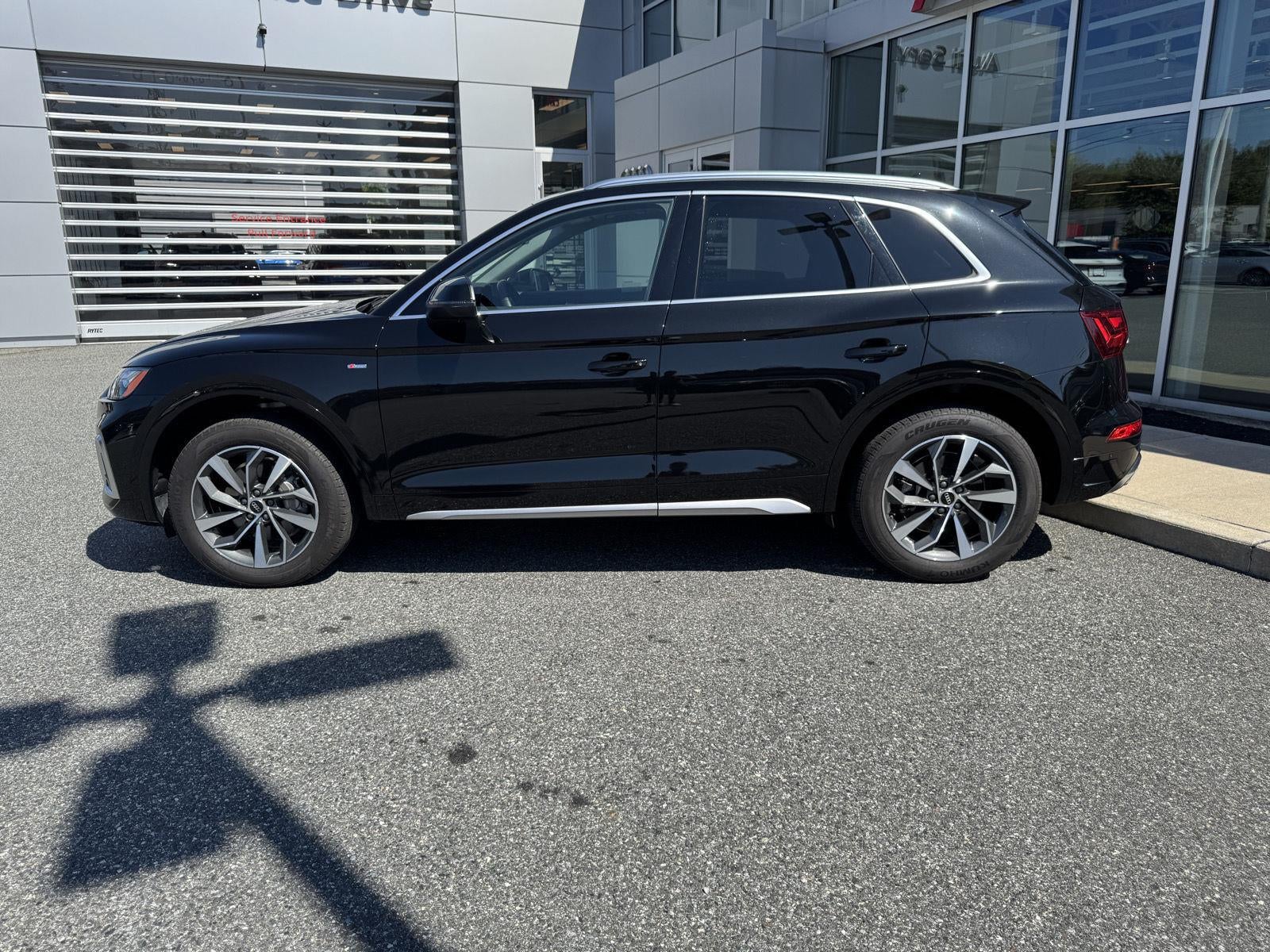 2022 Audi Q5 S line Premium