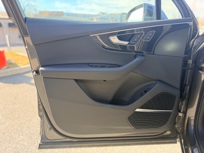 2023 Audi Q7 45 Premium Plus quattro