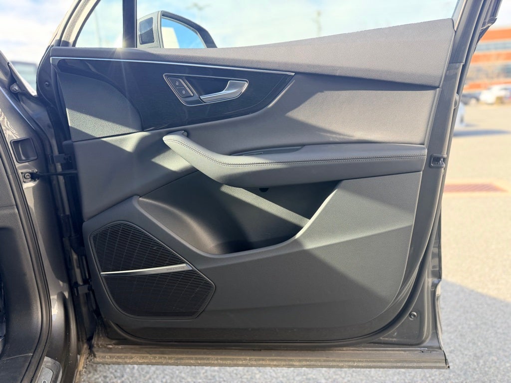 2023 Audi Q7 45 Premium Plus quattro