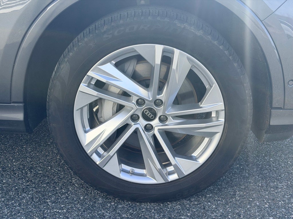 2023 Audi Q7 45 Premium Plus quattro