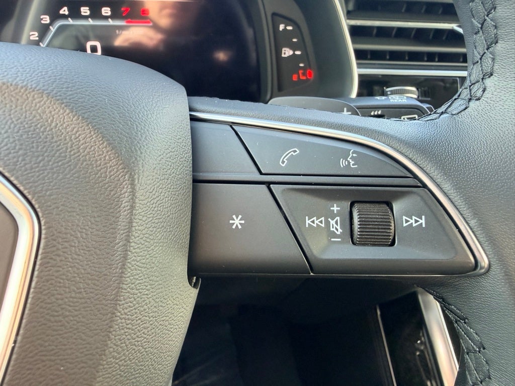 2023 Audi Q7 45 Premium Plus quattro