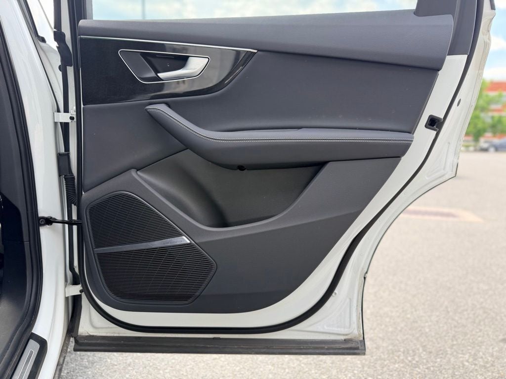2025 Audi Q7 45 Premium Plus quattro