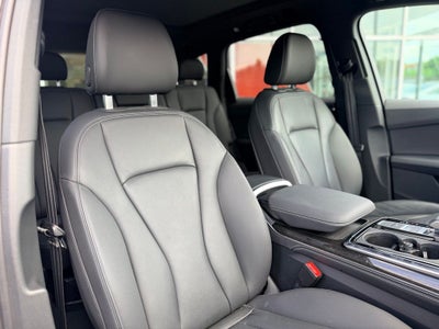 2025 Audi Q7 45 Premium Plus quattro