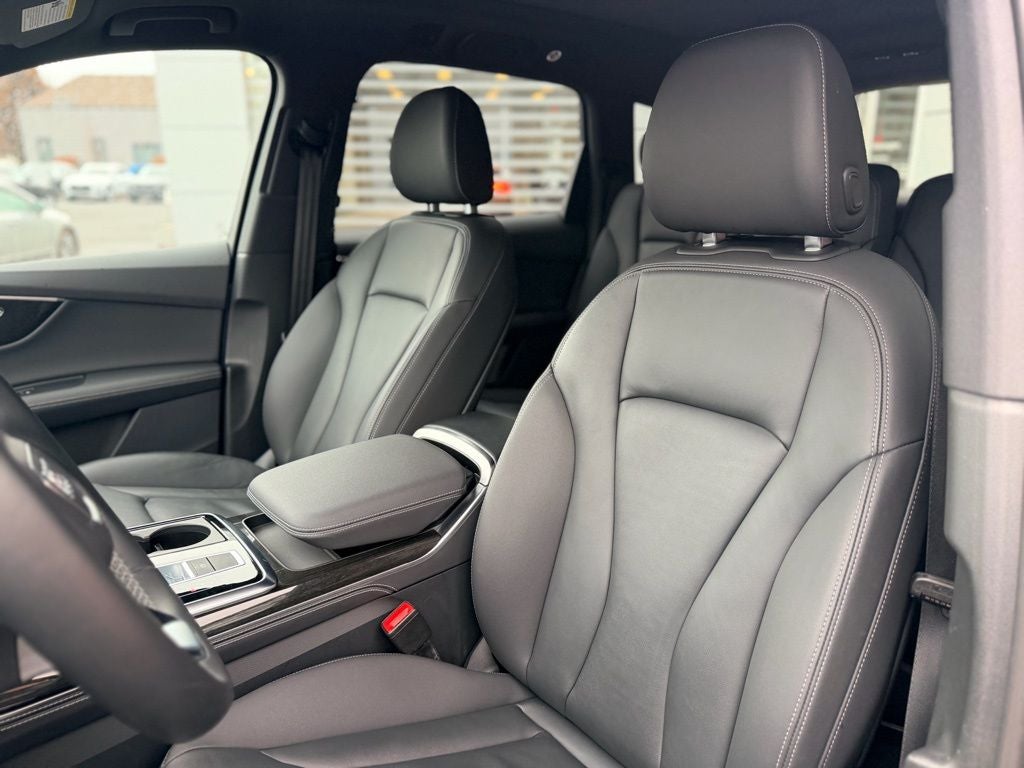 2025 Audi Q7 55 Premium Plus quattro