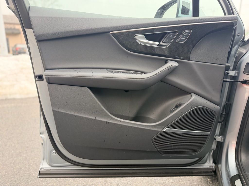 2025 Audi Q7 55 Premium Plus quattro