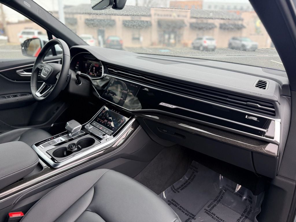 2025 Audi Q7 55 Premium Plus quattro