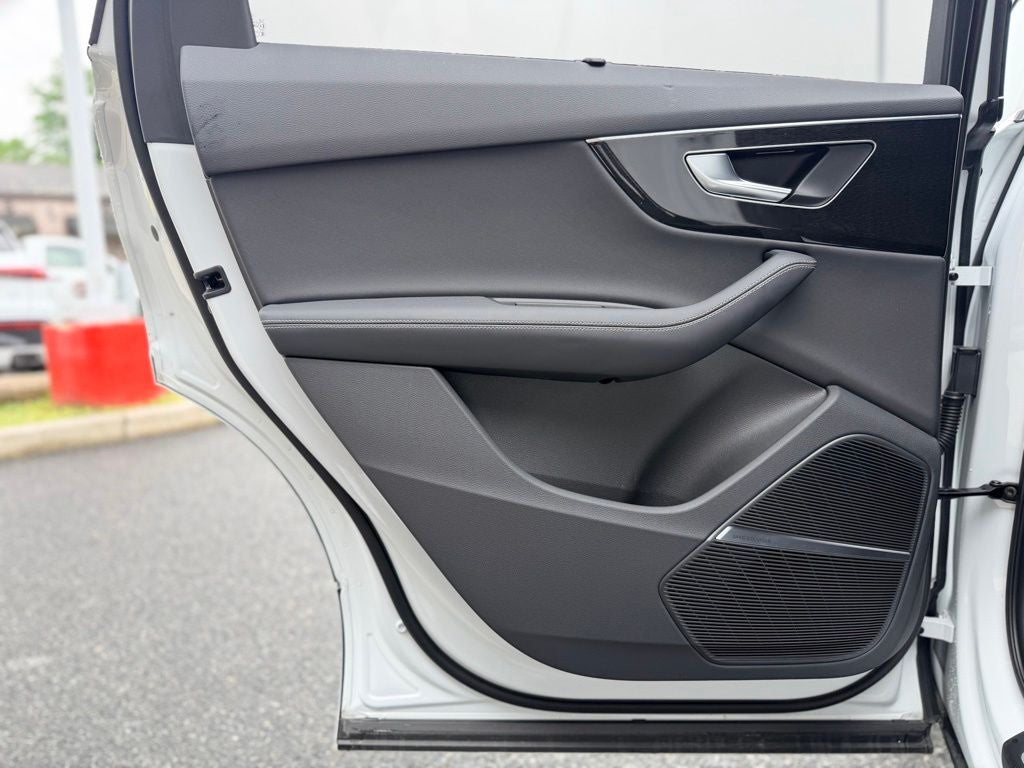 2025 Audi Q7 55 Premium Plus quattro