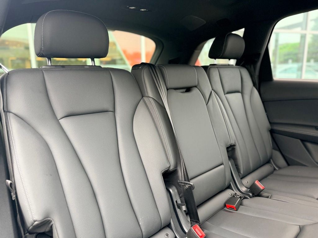 2025 Audi Q7 55 Premium Plus quattro