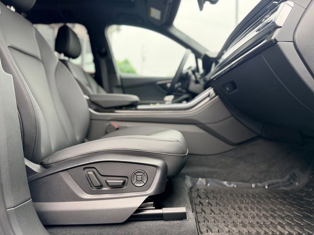 2025 Audi Q7 55 Premium Plus quattro