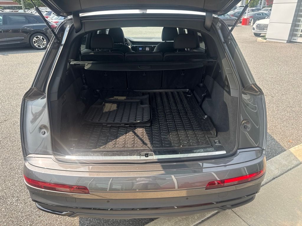 2022 Audi Q7 55 Premium Plus quattro