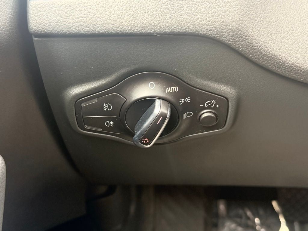 2017 Audi Q5 2.0T Premium Plus quattro