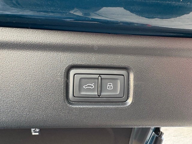 2025 Audi A6 Sportback e-tron Premium Plus