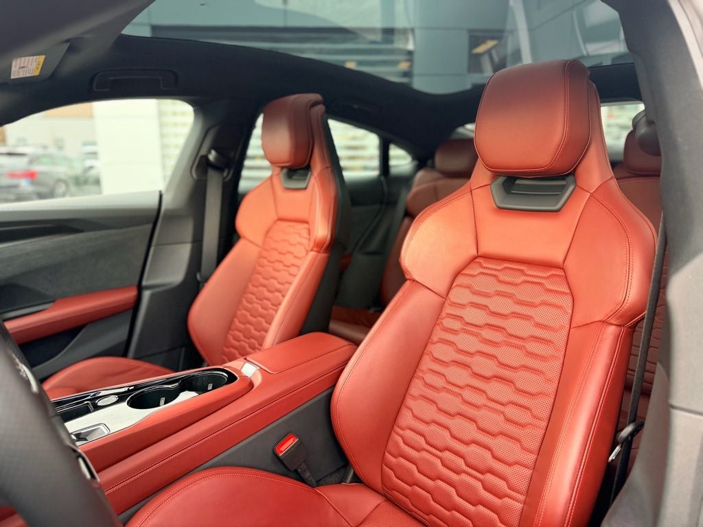 2023 Audi e-tron GT Premium Plus quattro