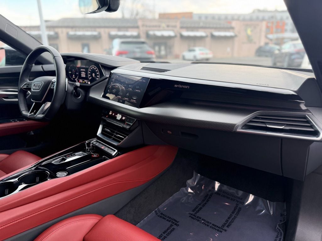 2023 Audi e-tron GT Premium Plus quattro