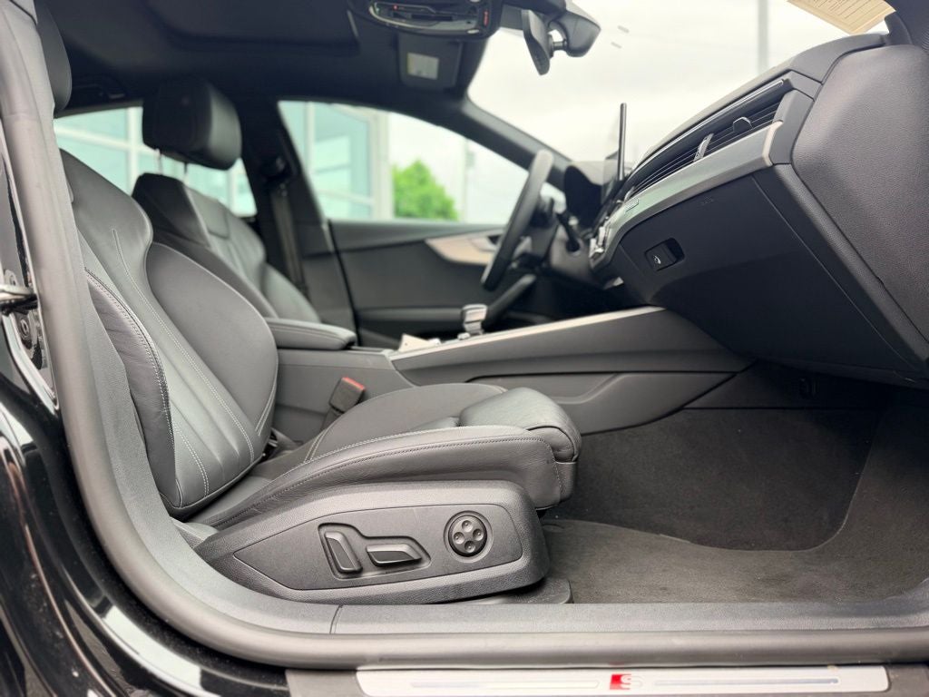 2025 Audi A5 Sportback 45 S line Premium quattro