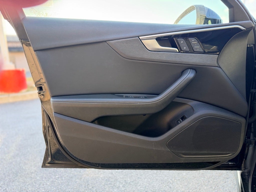 2022 Audi A4 45 S line Premium Plus quattro