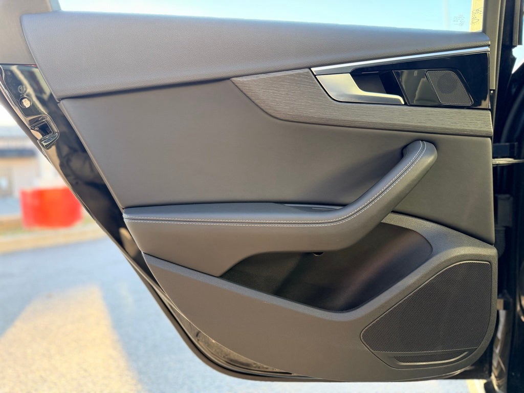 2022 Audi A4 45 S line Premium Plus quattro