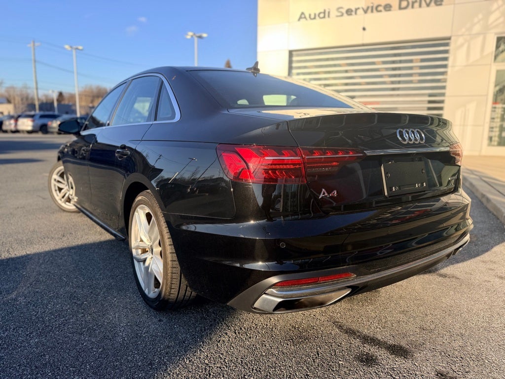 2022 Audi A4 45 S line Premium Plus quattro