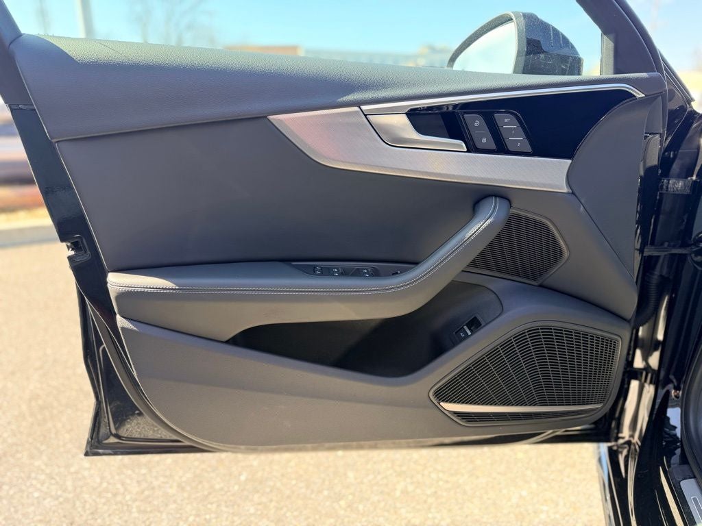 2023 Audi A4 45 S line Premium Plus quattro