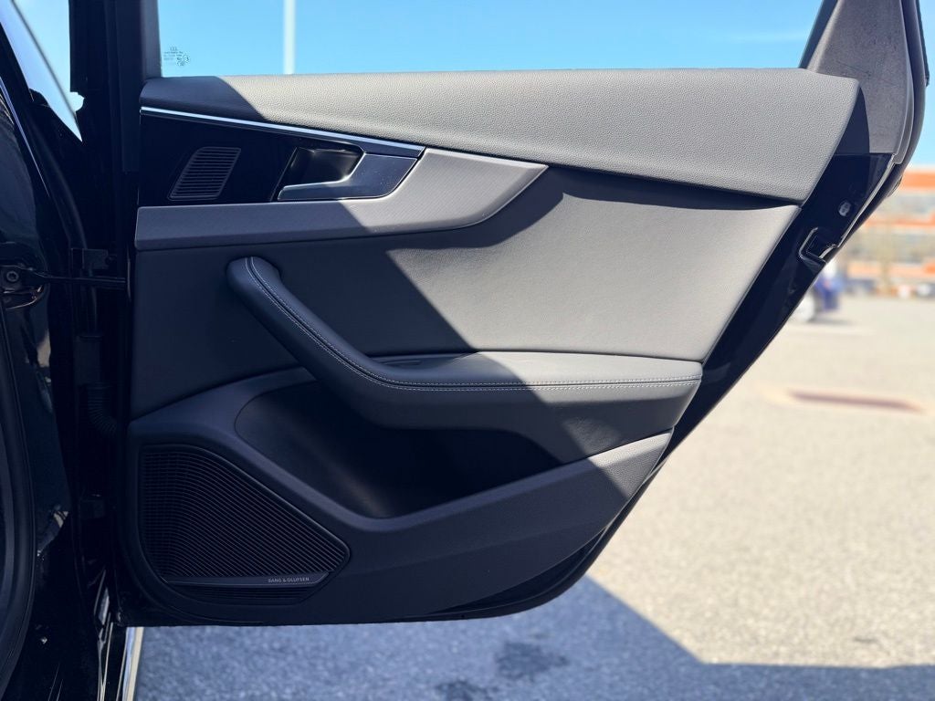 2023 Audi A4 45 S line Premium Plus quattro