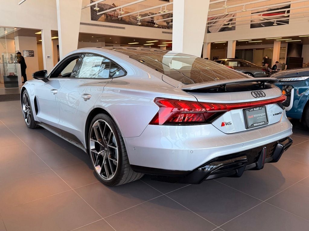 2026 Audi RS e-tron GT performance Base quattro