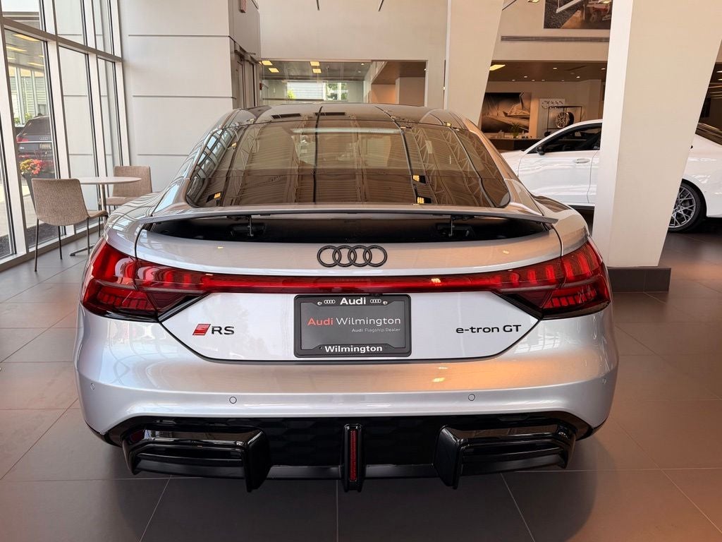 2026 Audi RS e-tron GT performance Base quattro