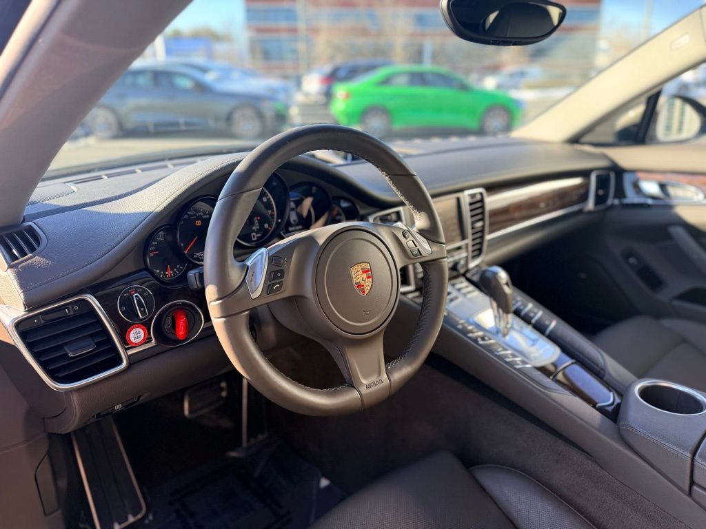 2015 Porsche Panamera 4