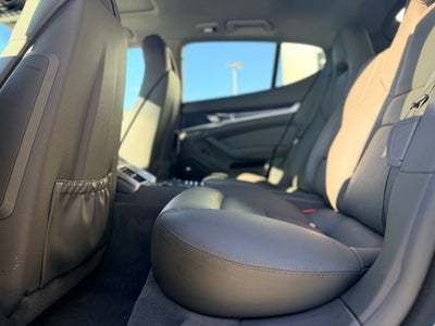 2015 Porsche Panamera 4