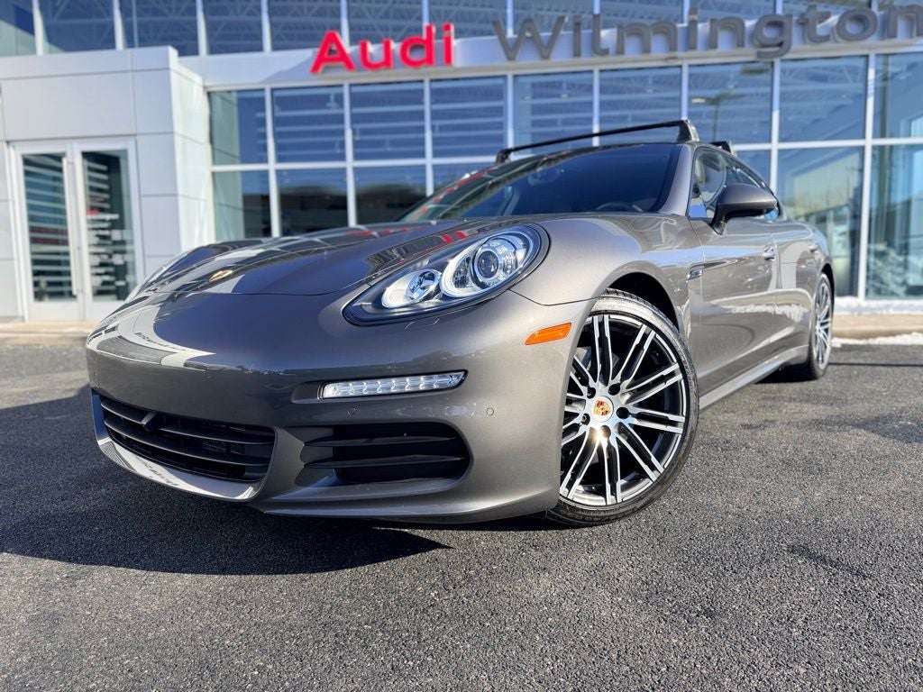 2015 Porsche Panamera 4
